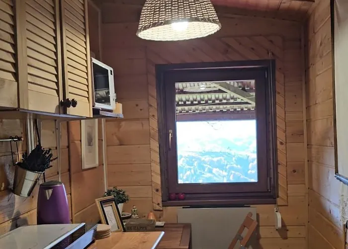 Lavender Valley Chalet Perekrestnoye